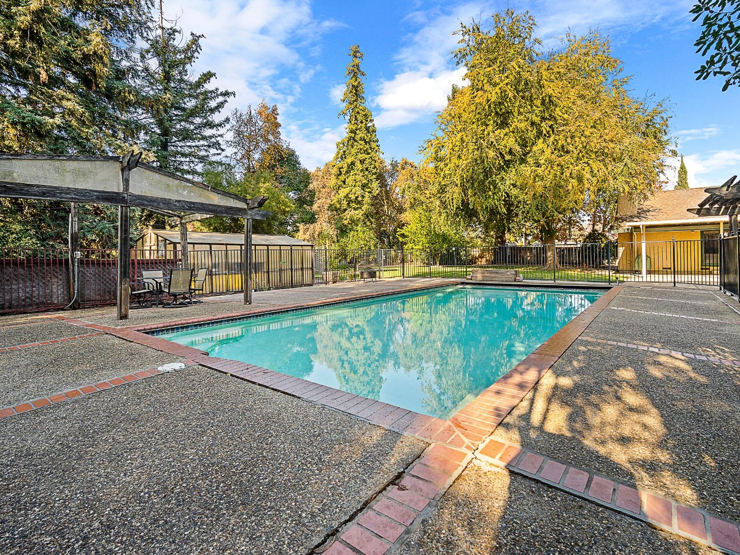 9937 Laron Court