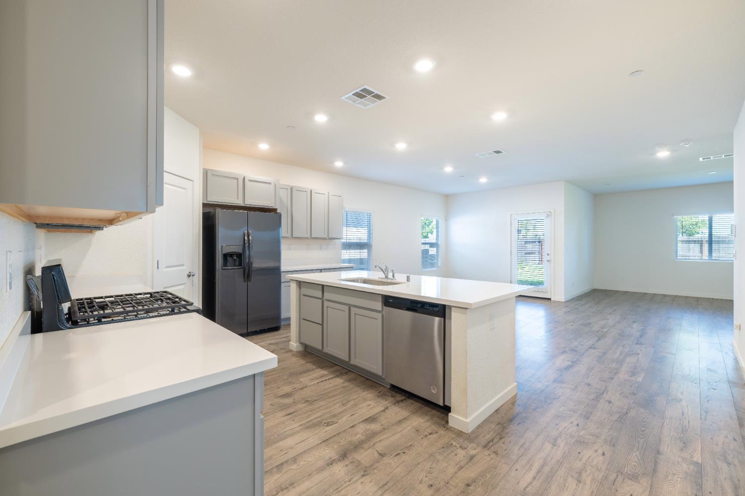 2057 Skipper Cove Way