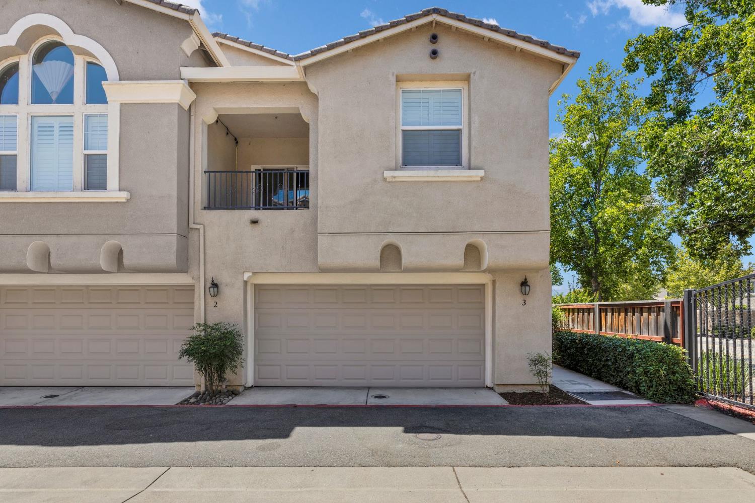 870 Sierra View Circle 3