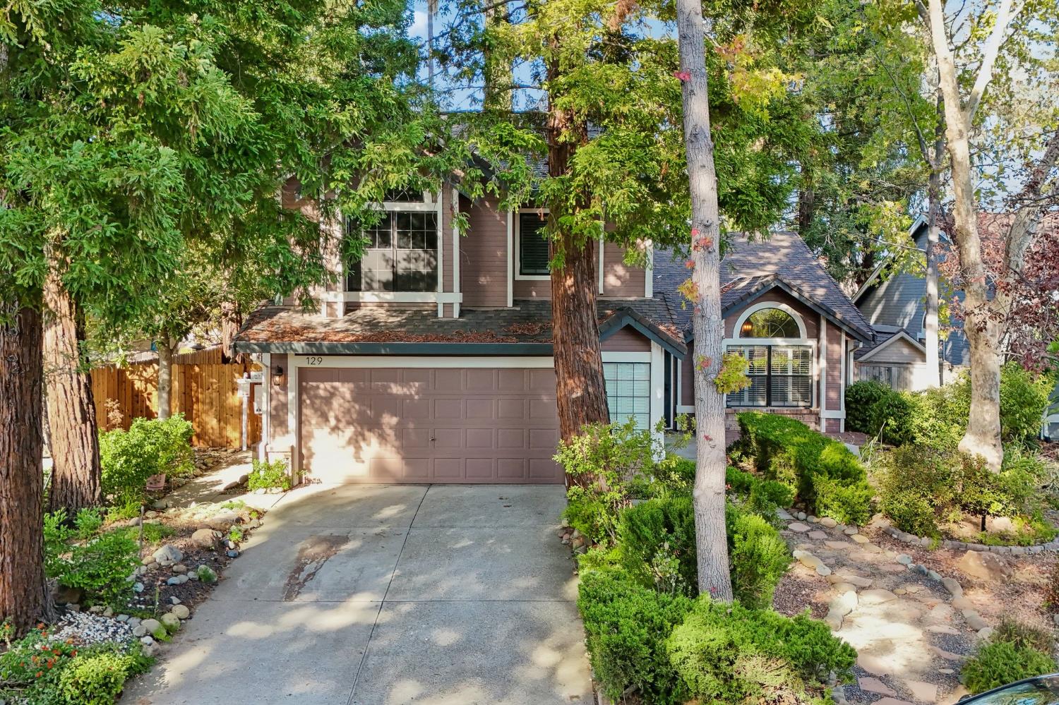 129 Chesterfield Way