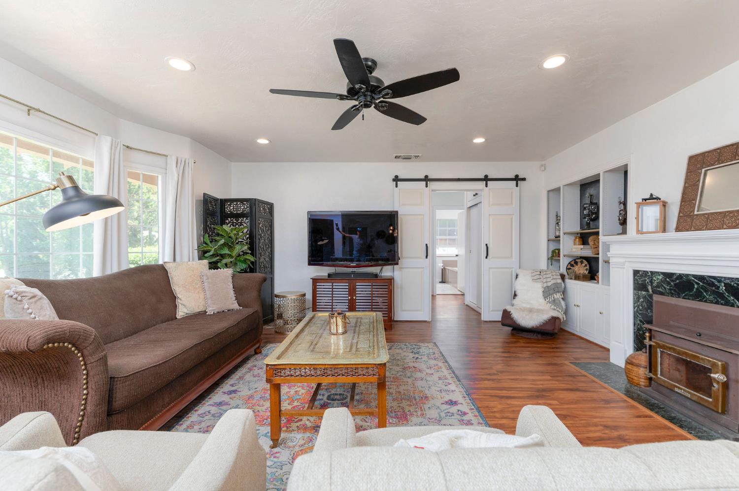 1305 Glenwood Drive