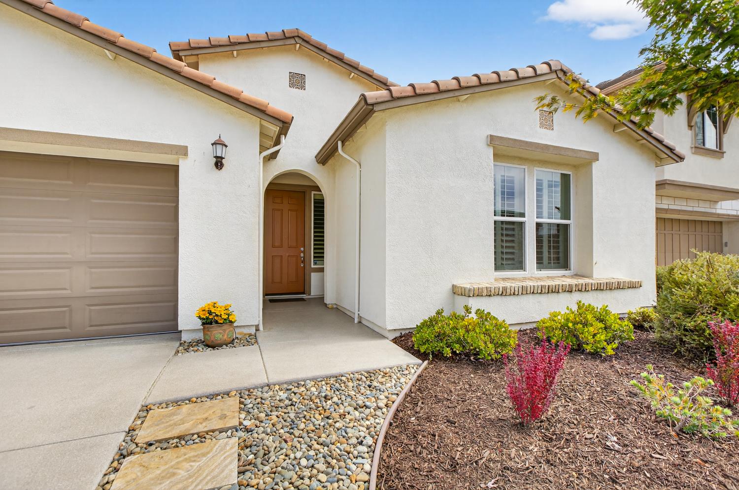 807 Lazy Creek Drive