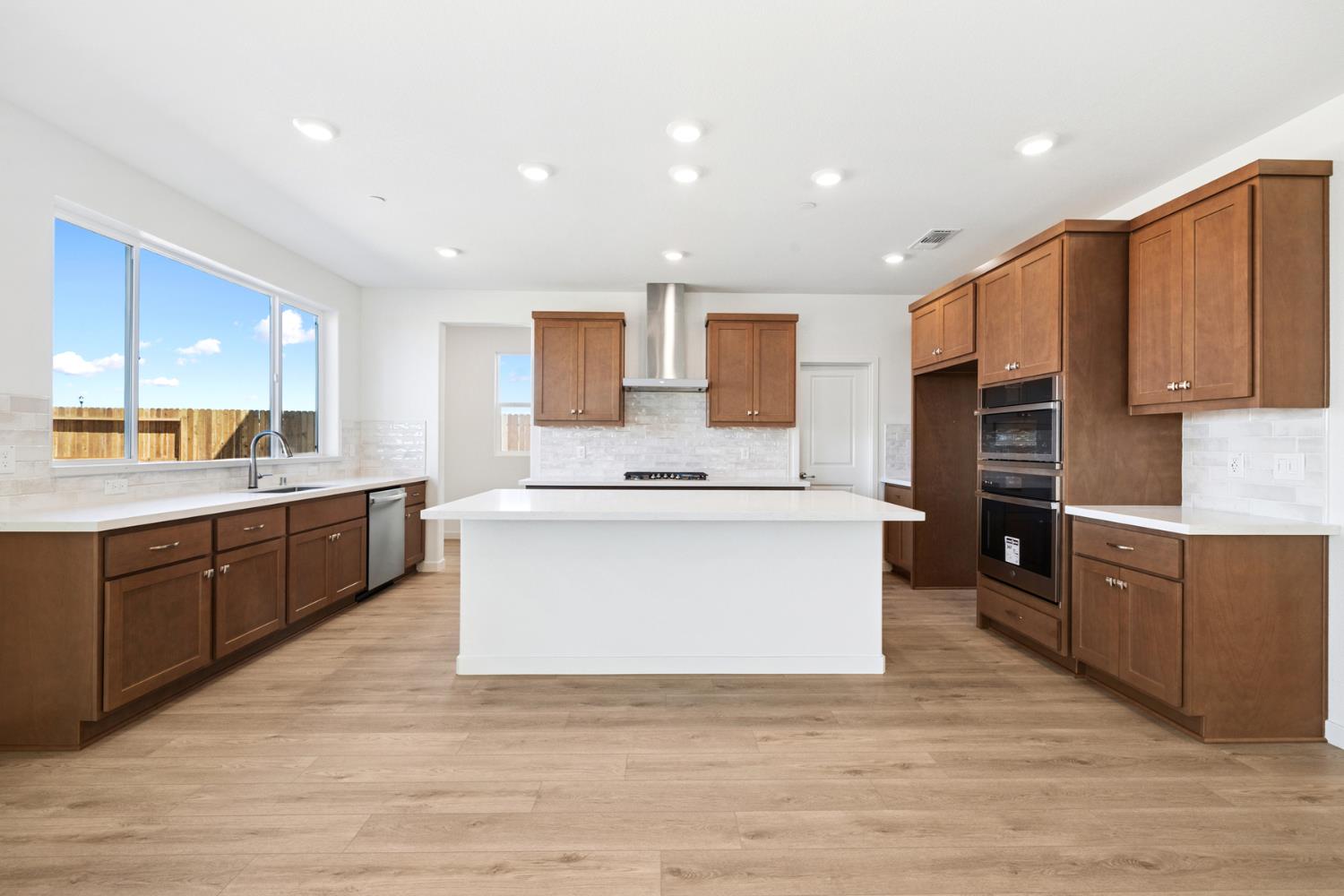 4073 Salamander Circle