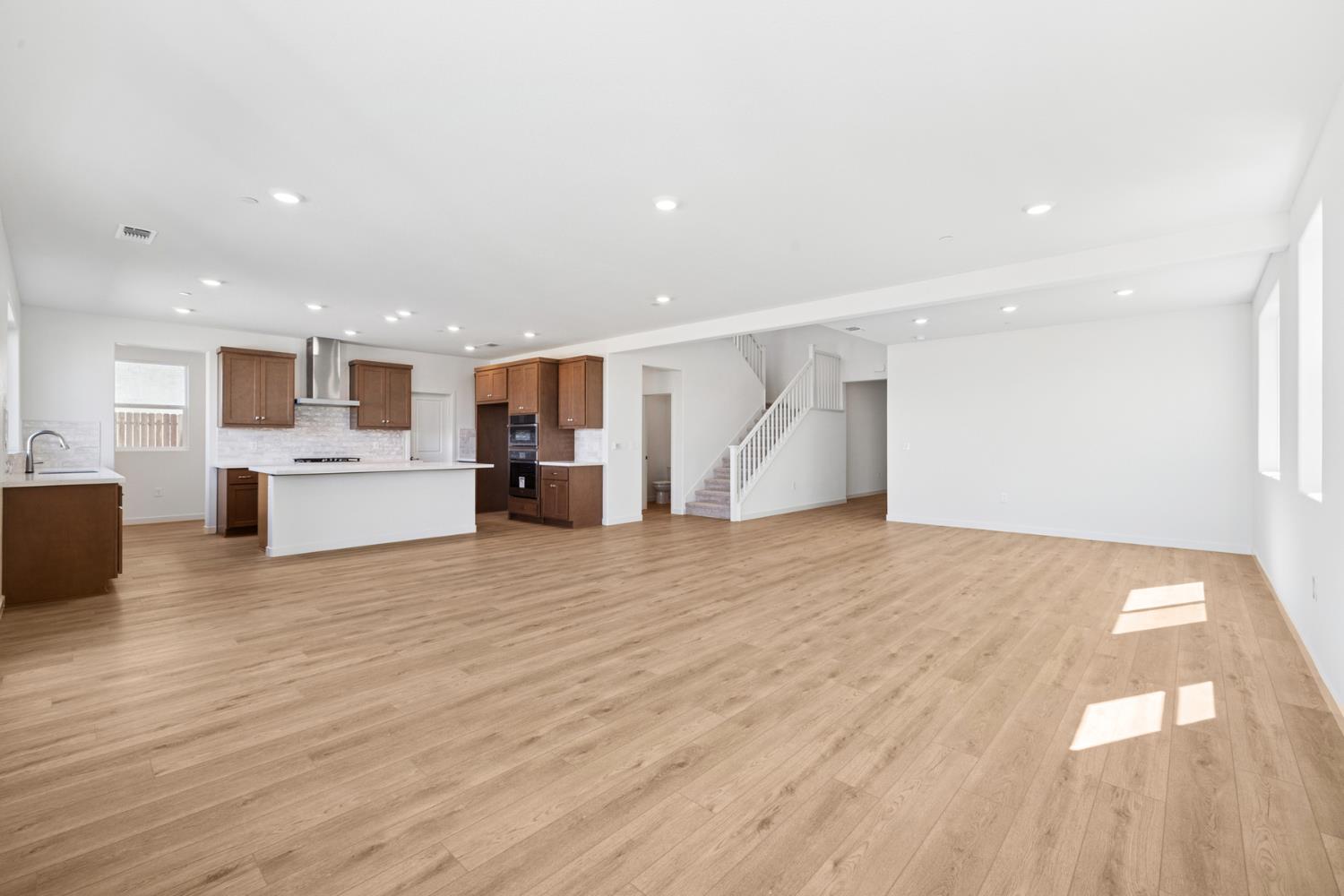 4073 Salamander Circle