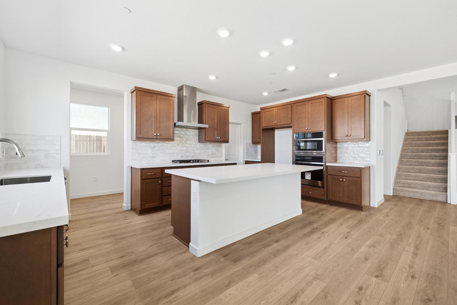 4073 Salamander Circle