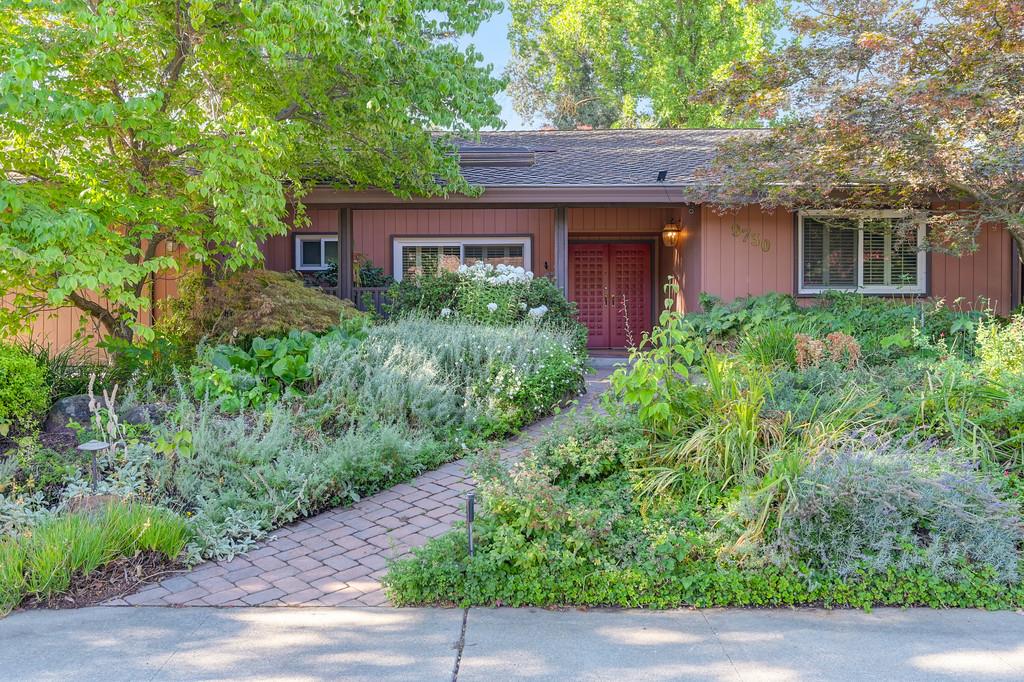 9730 Mira Del Rio Drive