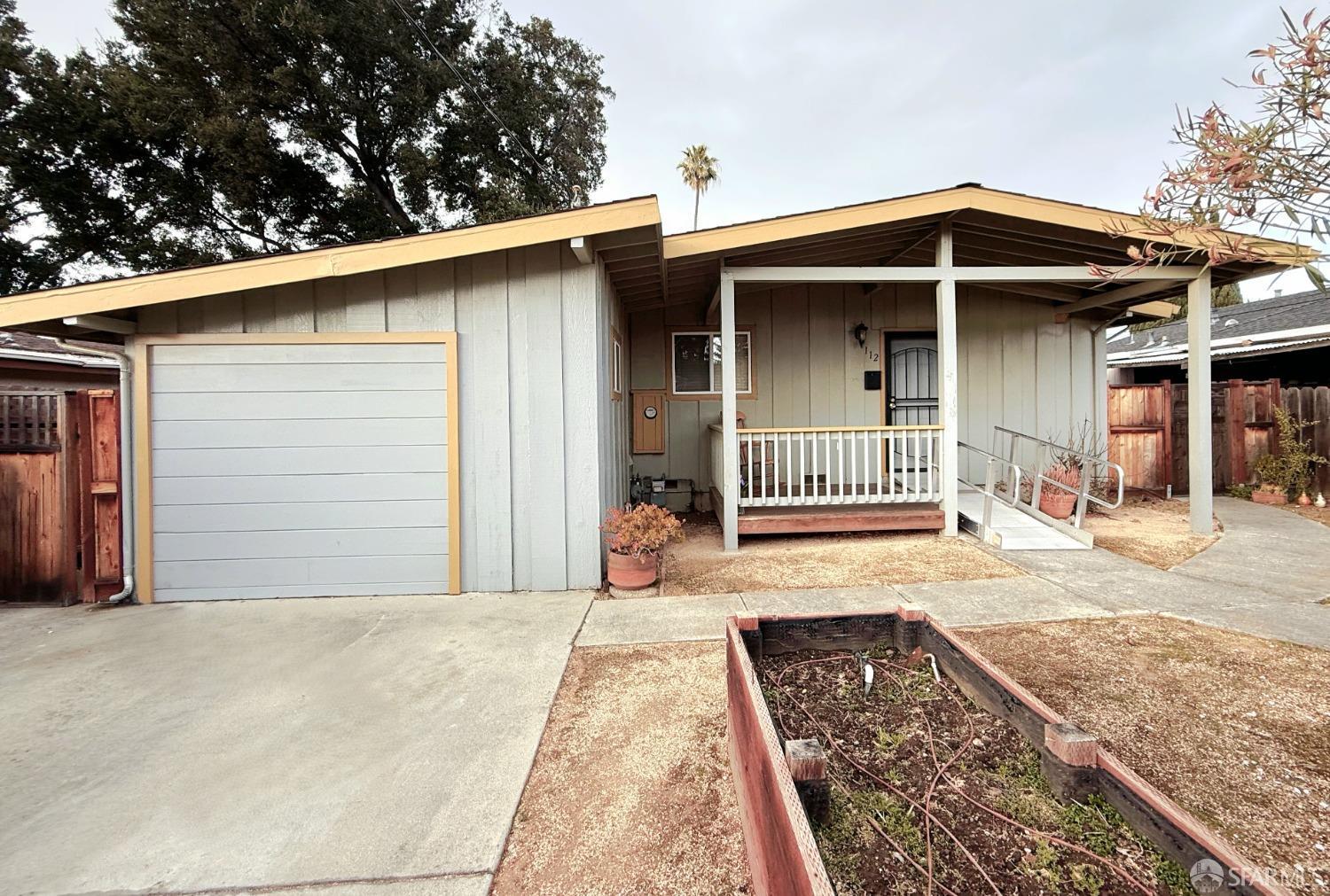 Listing image 1