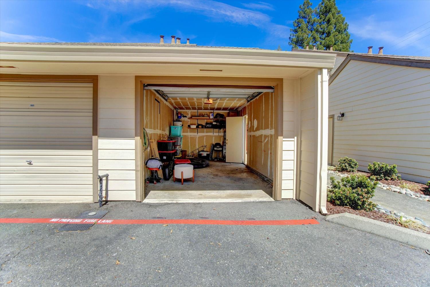 5637 Walnut Ave. 34