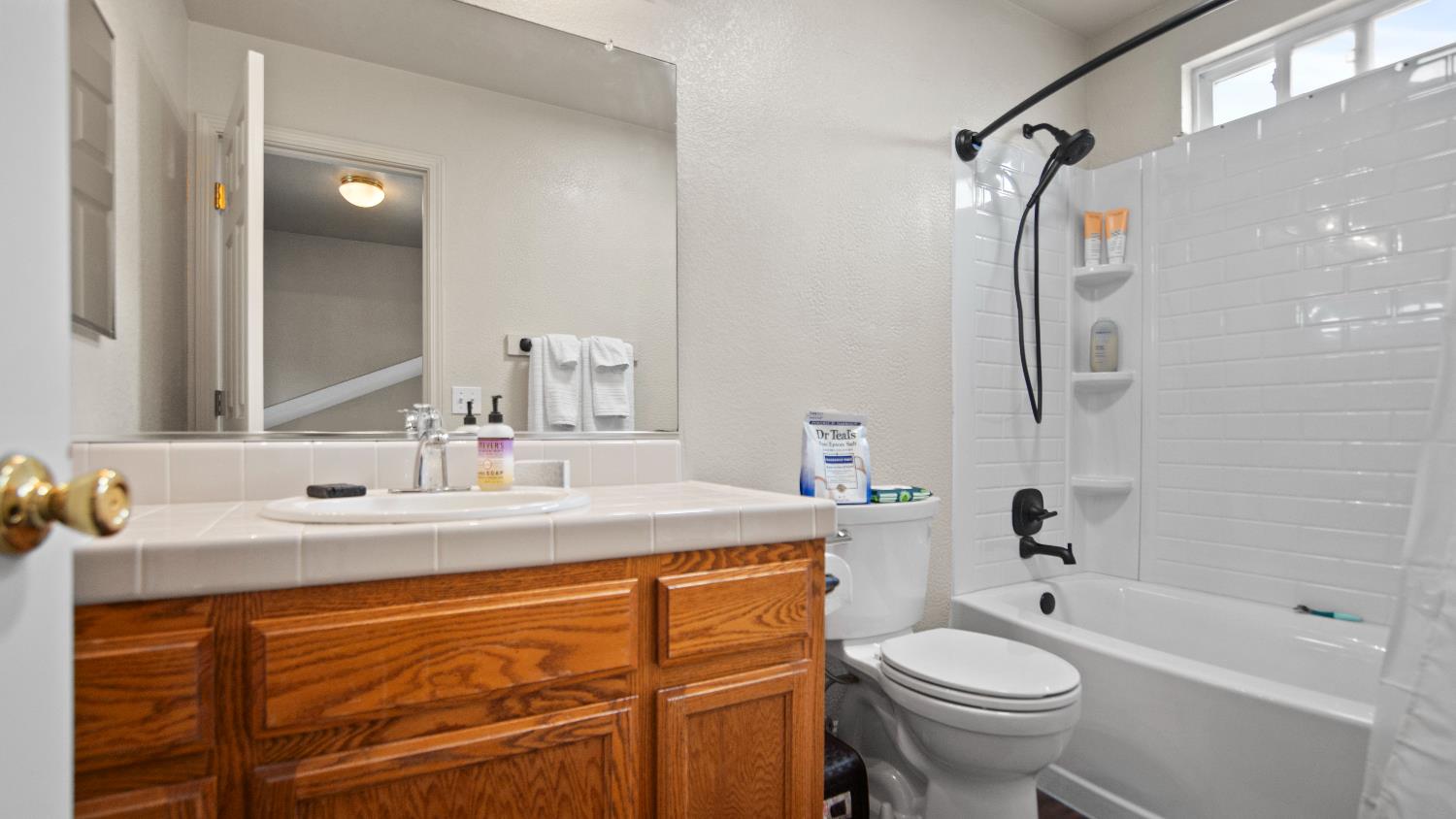 Lodi, California 95242, United States, 3 Bedrooms Bedrooms, ,3 BathroomsBathrooms,Residential,Active,141183