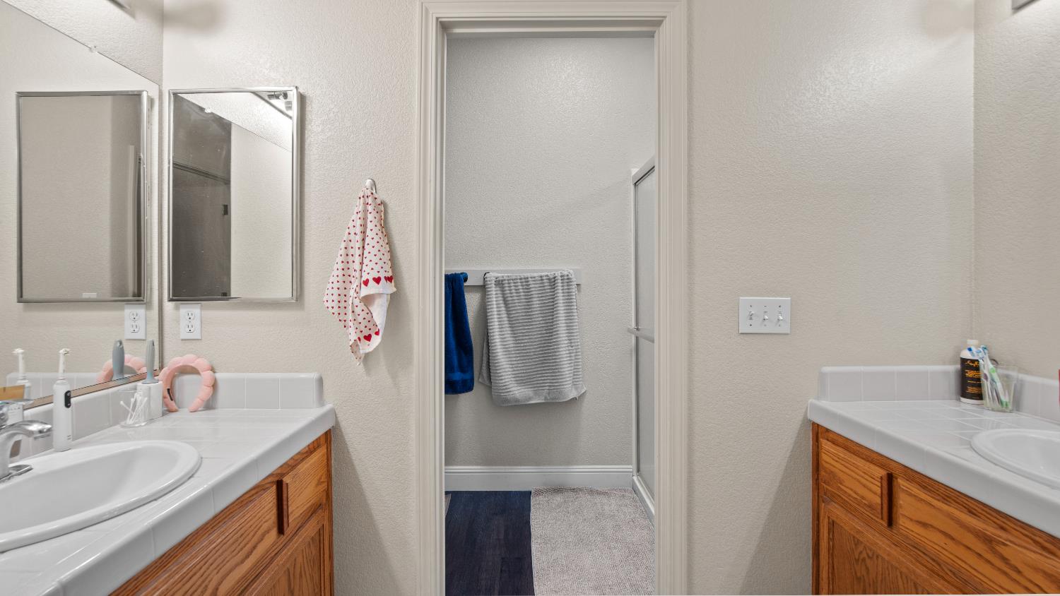 Lodi, California 95242, United States, 3 Bedrooms Bedrooms, ,3 BathroomsBathrooms,Residential,Active,141183