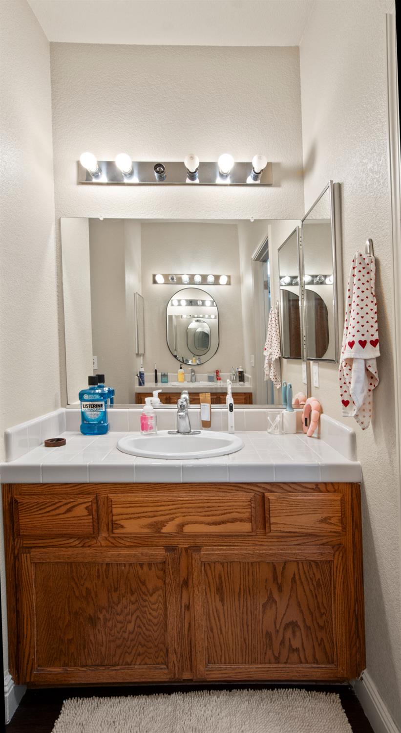 Lodi, California 95242, United States, 3 Bedrooms Bedrooms, ,3 BathroomsBathrooms,Residential,Active,141183