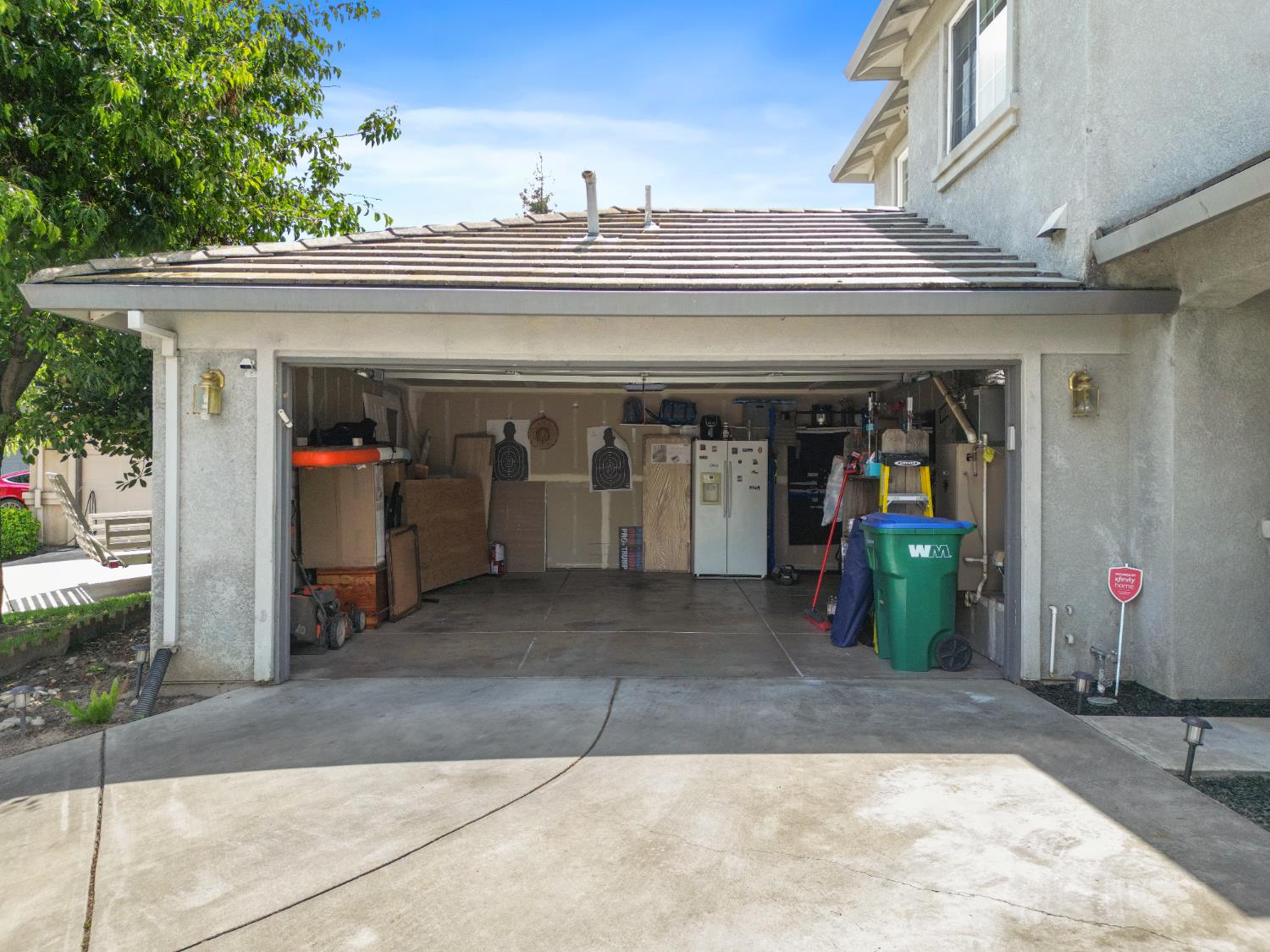 Lodi, California 95242, United States, 3 Bedrooms Bedrooms, ,3 BathroomsBathrooms,Residential,Active,141183