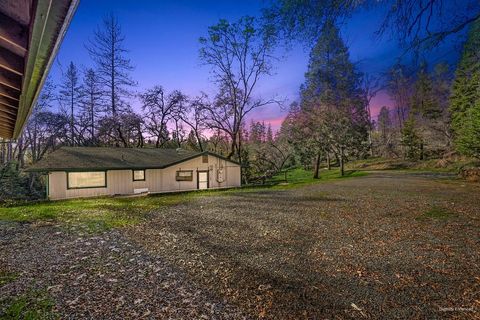 805 Country Road Meadow Vista CA 95722