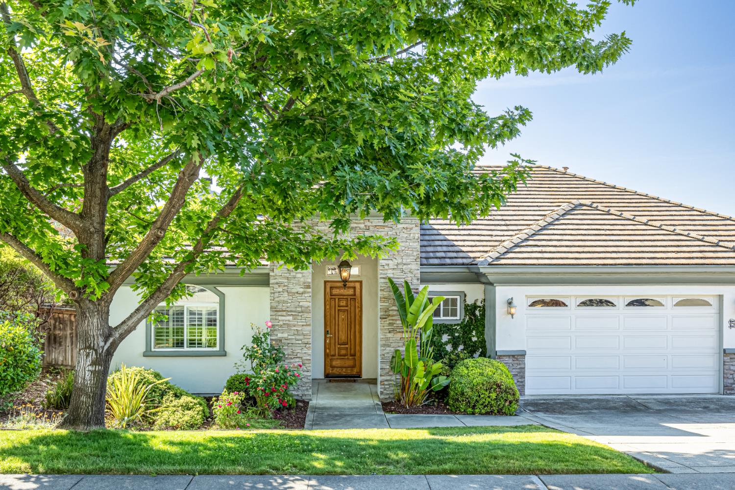5222 Silver Peak Lane