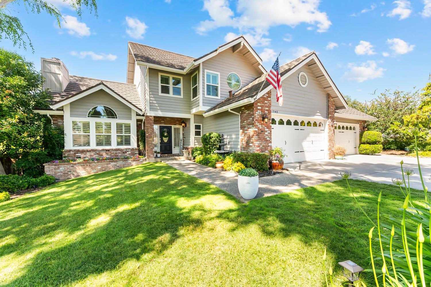7143 Cedar Oaks Drive
