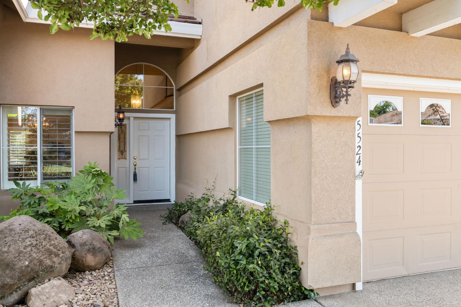 5524 Coronawood Lane