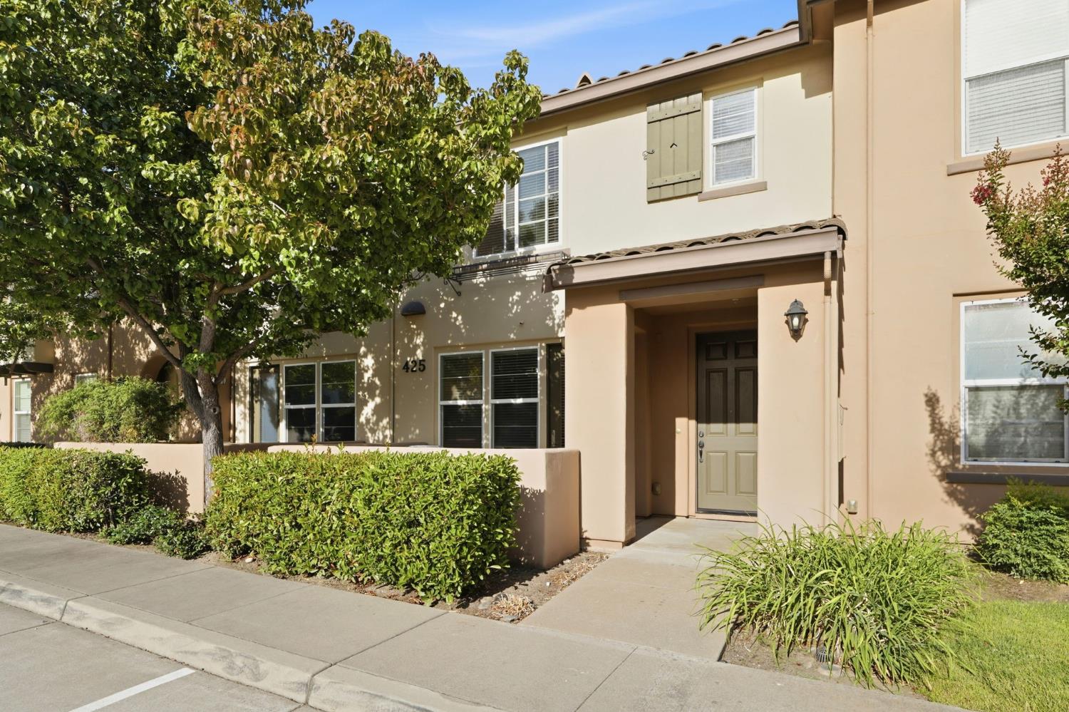425 Regatta Lane 103