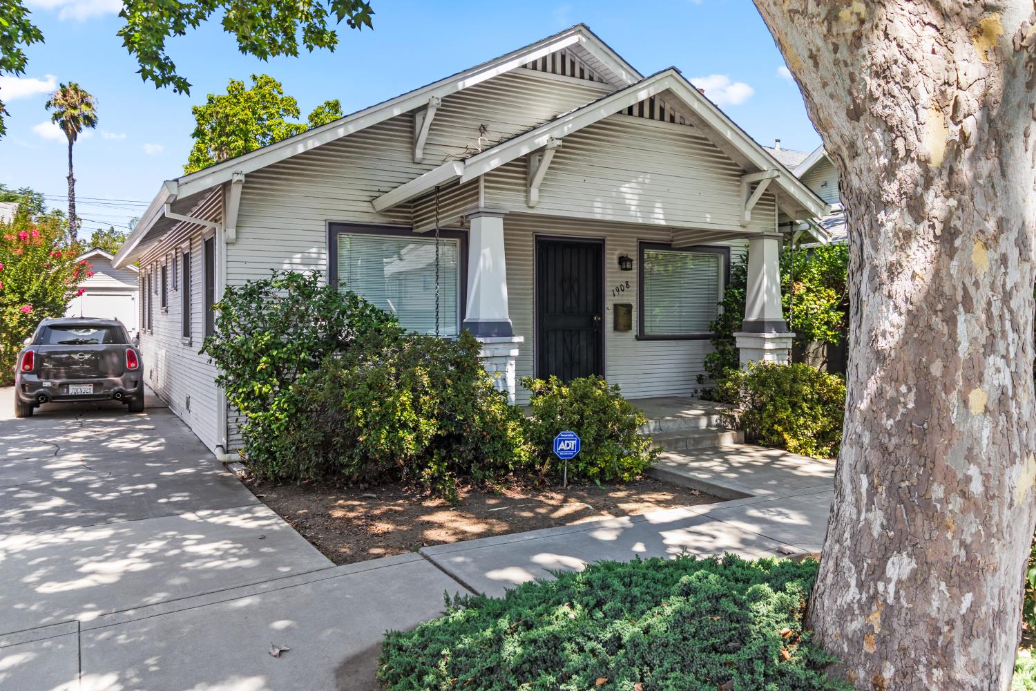 1908 27th Street