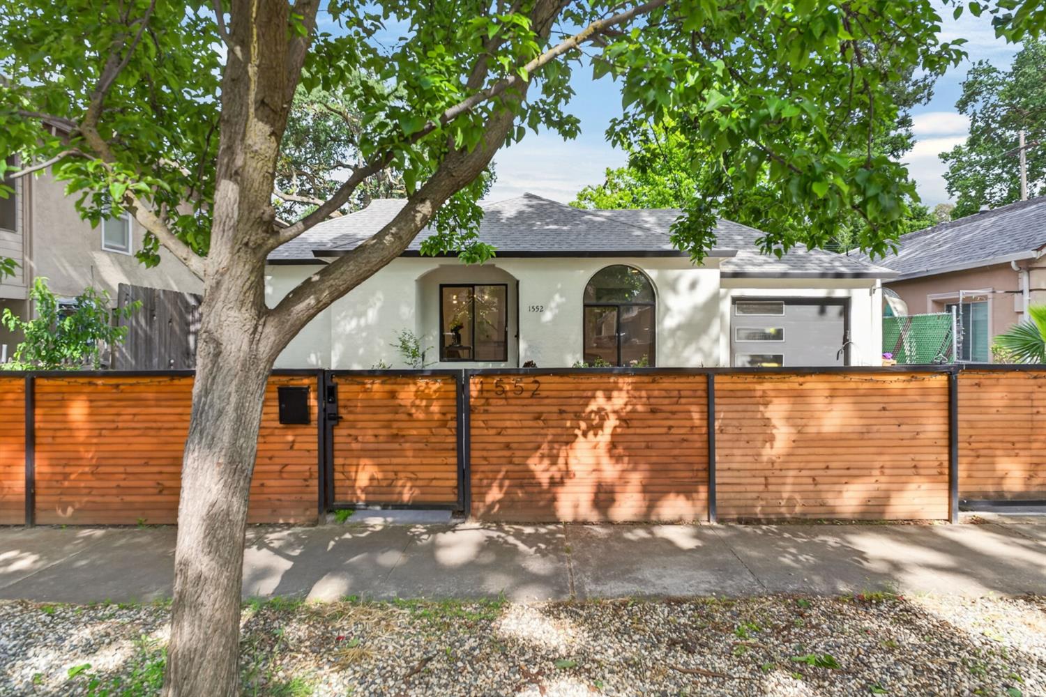 1552 Virginia Avenue