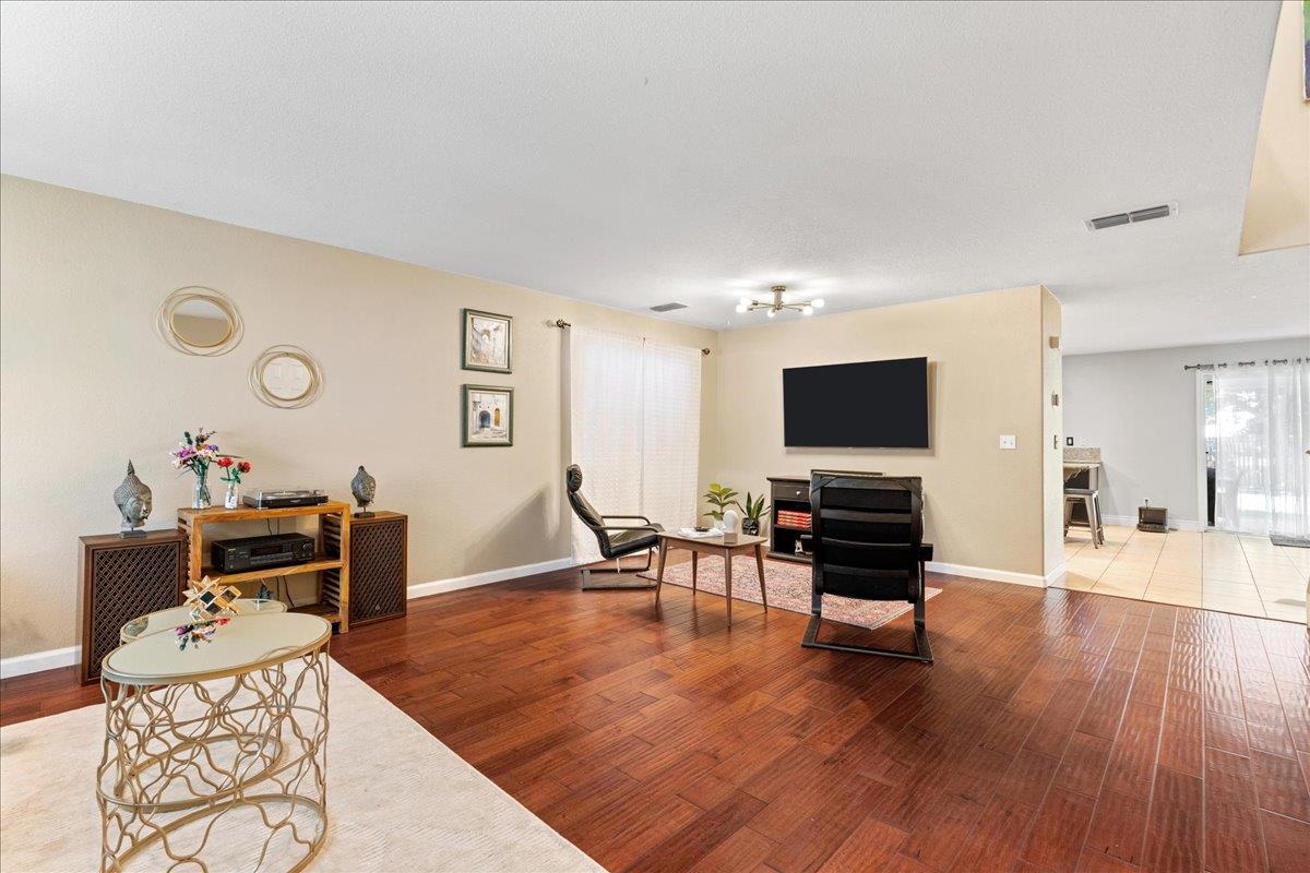 2152 Arnold Drive