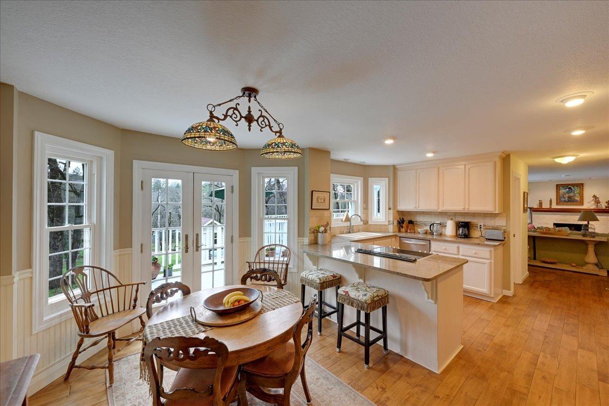 2100 Black Oak Road