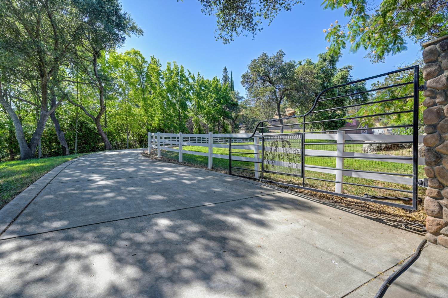 5249 Abbott Road