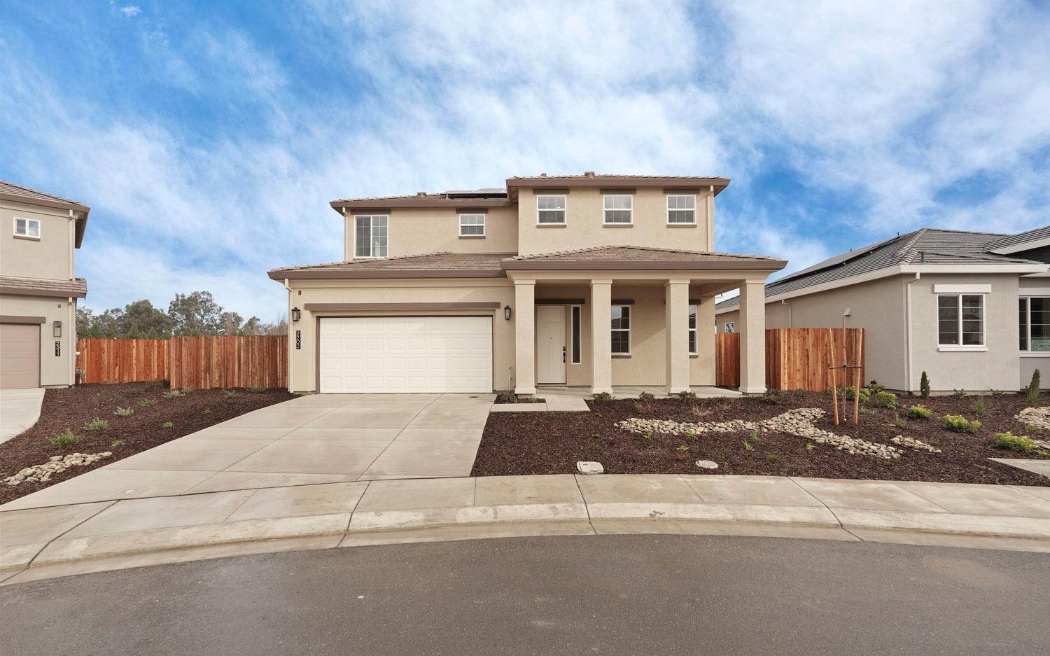 2202 Paramount Lane