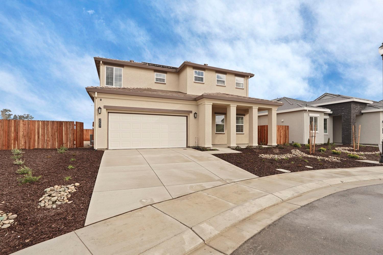 2202 Paramount Lane