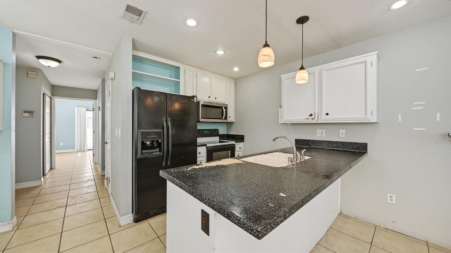 433 Benjamin Place