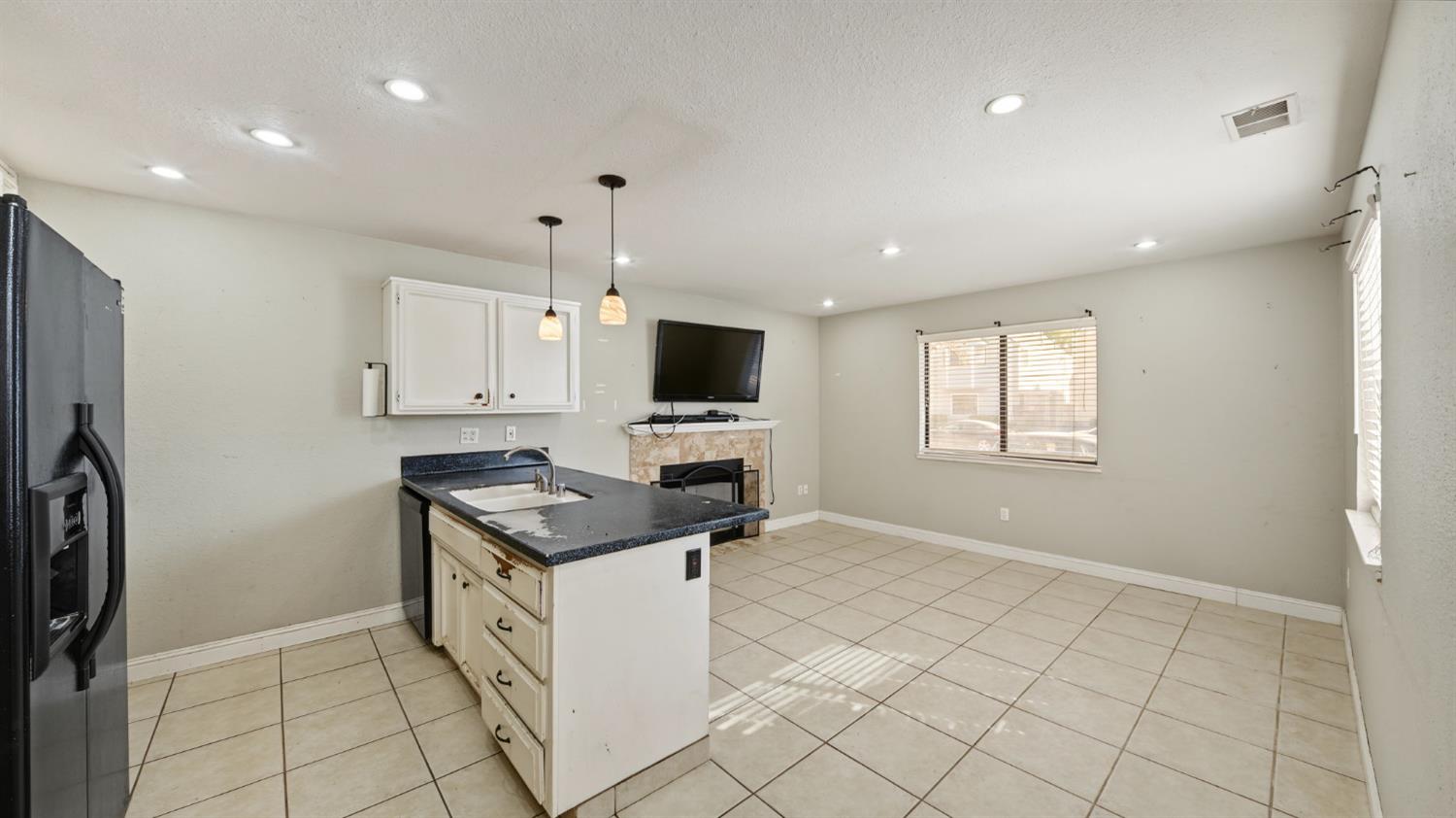 433 Benjamin Place