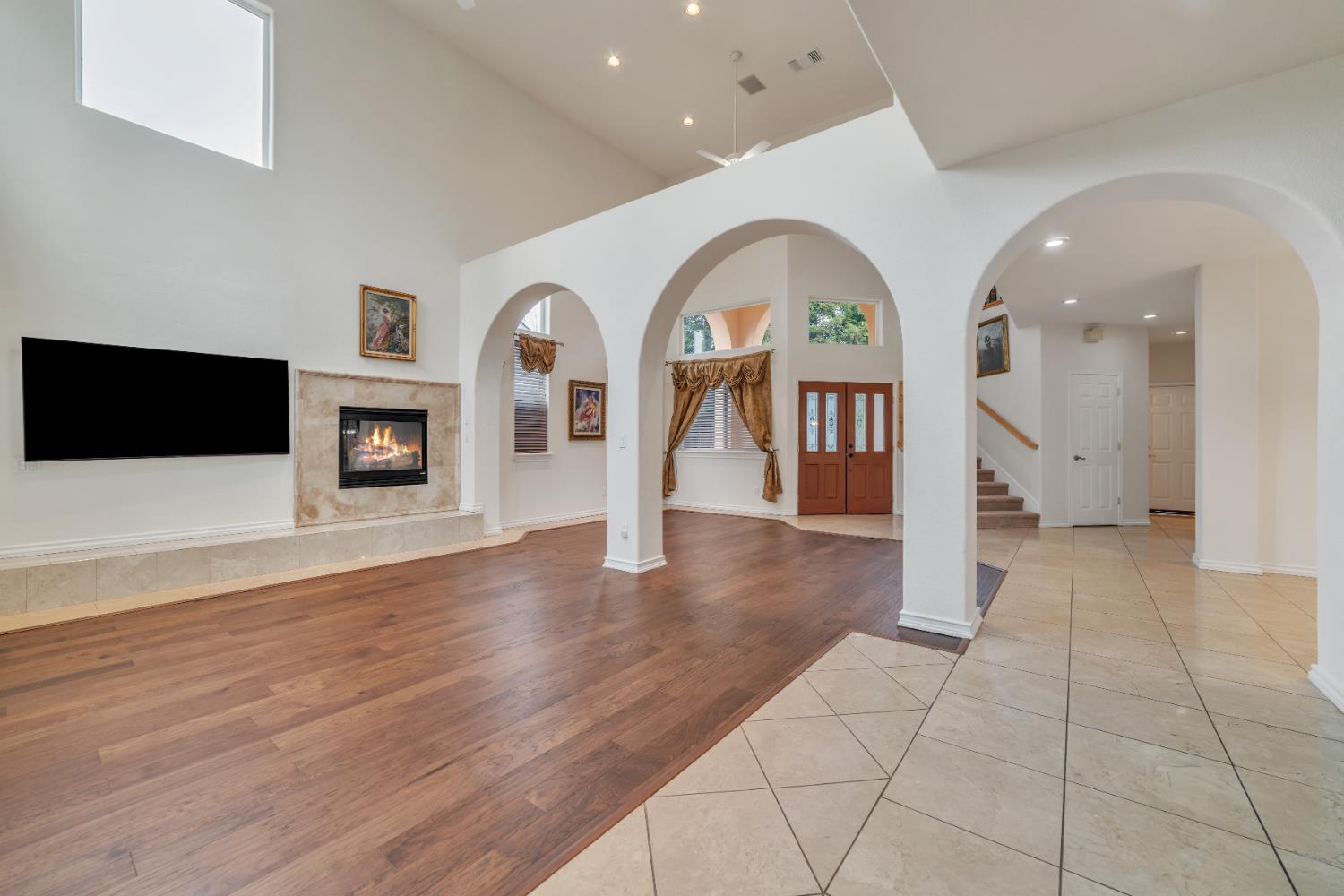 122 Hopfield Drive