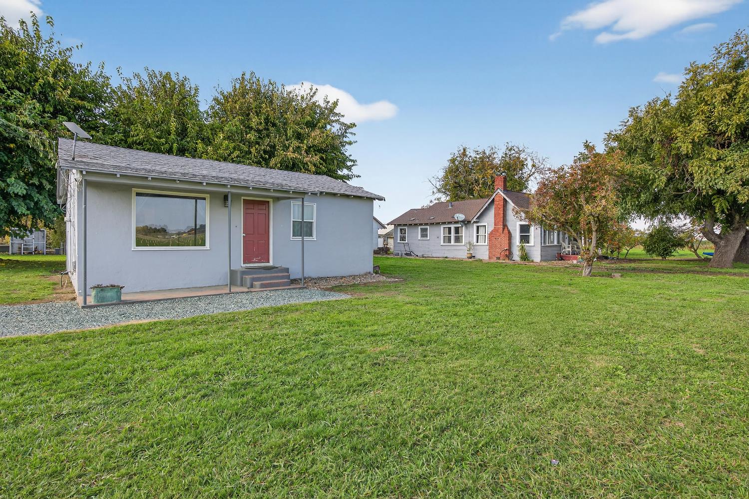 28015 N Blossom Road