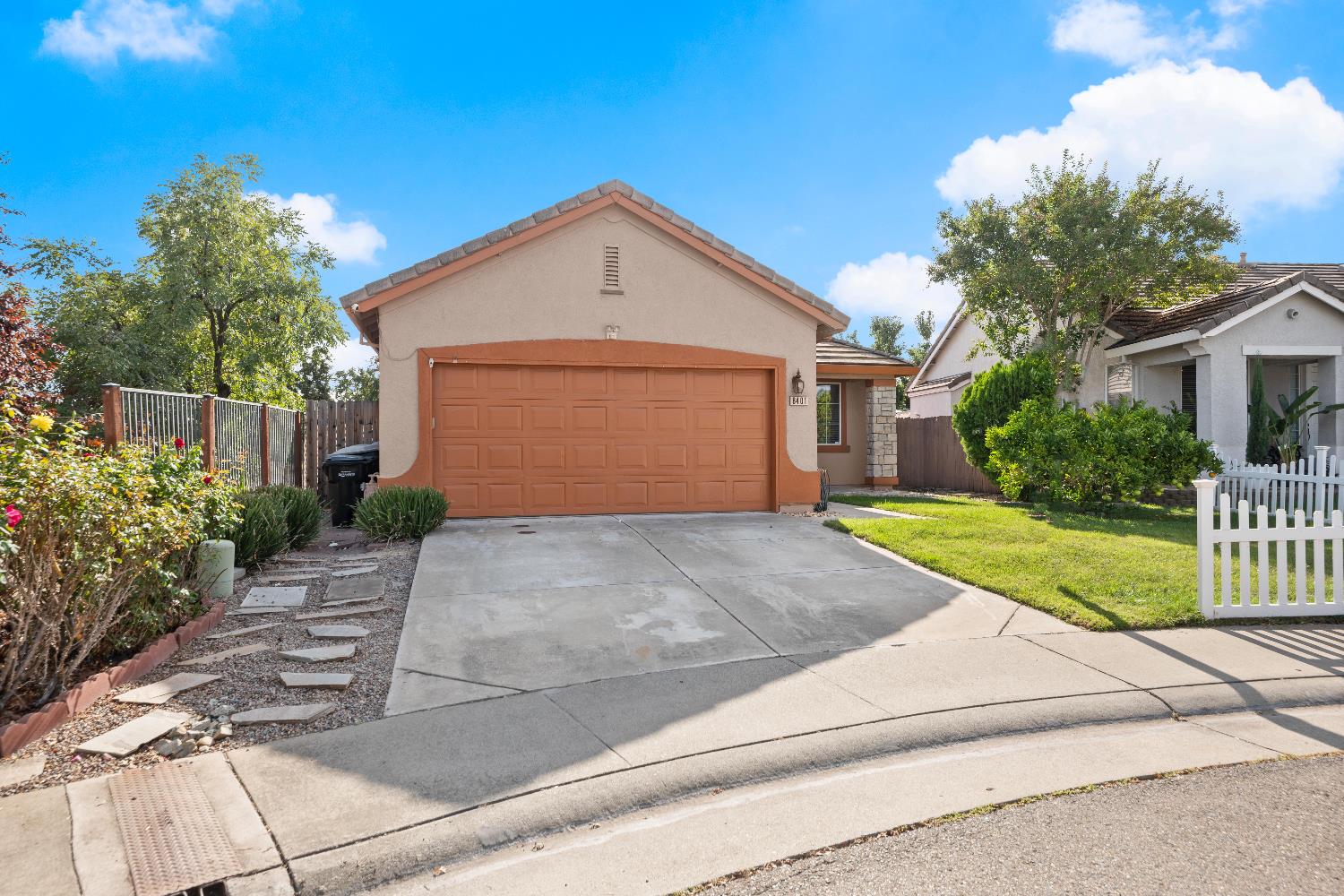 8401 Pinyon Pine Place