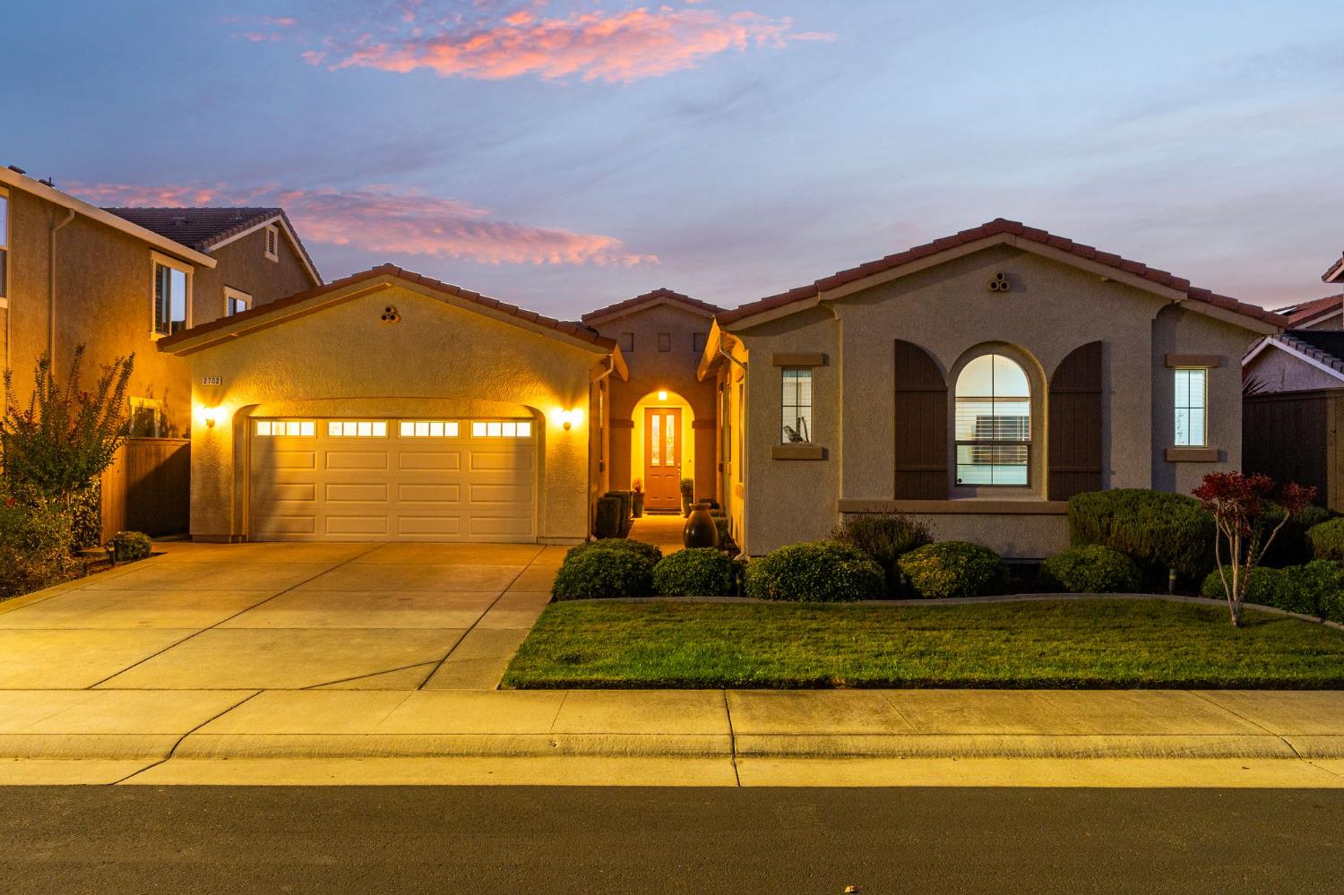 2702 Hidden Trail Loop