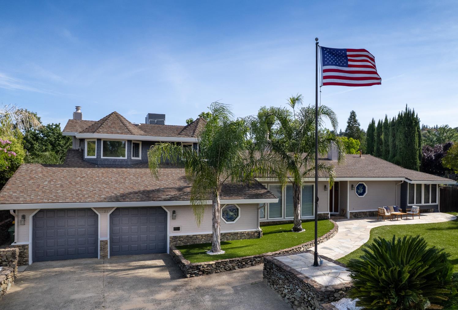 3021 Waterman Court