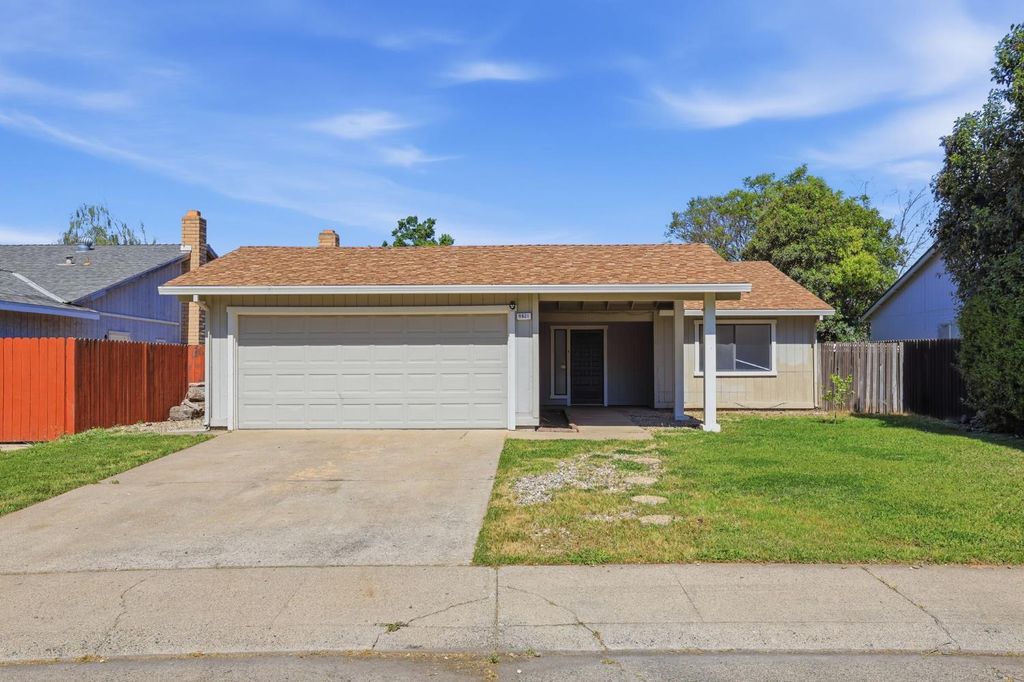 Photo of 9821 Winterwood Way, Sacramento, CA 95827 (MLS # 226034463)
