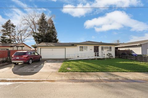 712 Church Street Galt CA 95632