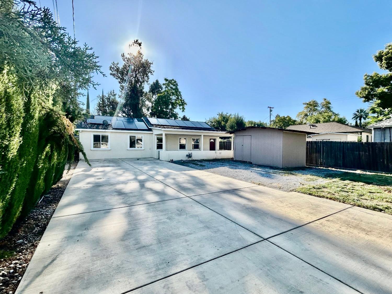 907 Orange Street