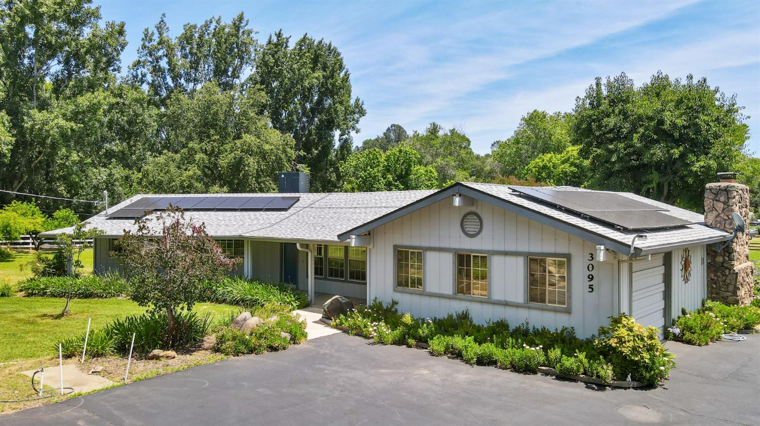 3095 Edgewood Lane