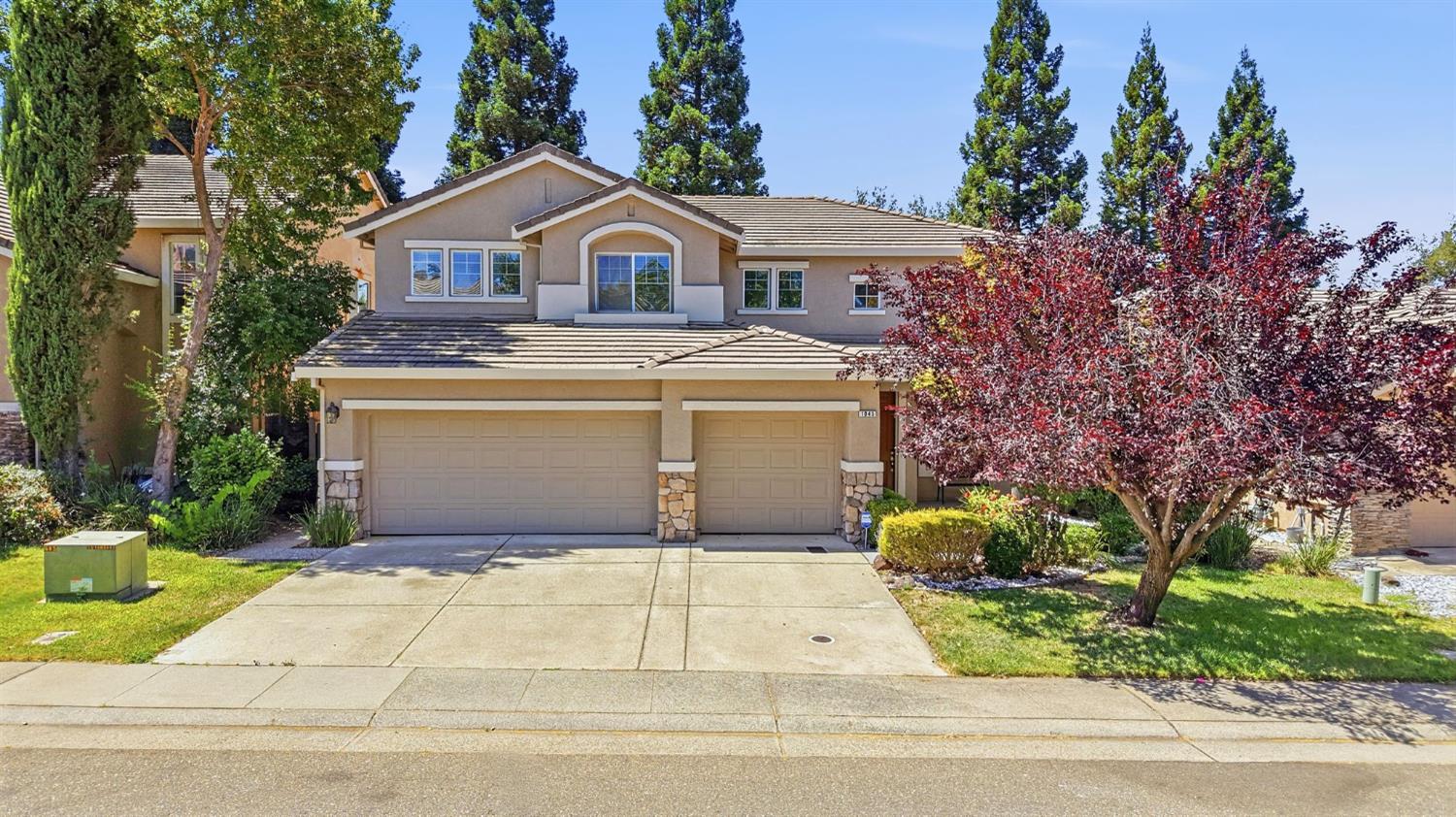 1045 Callander Way
