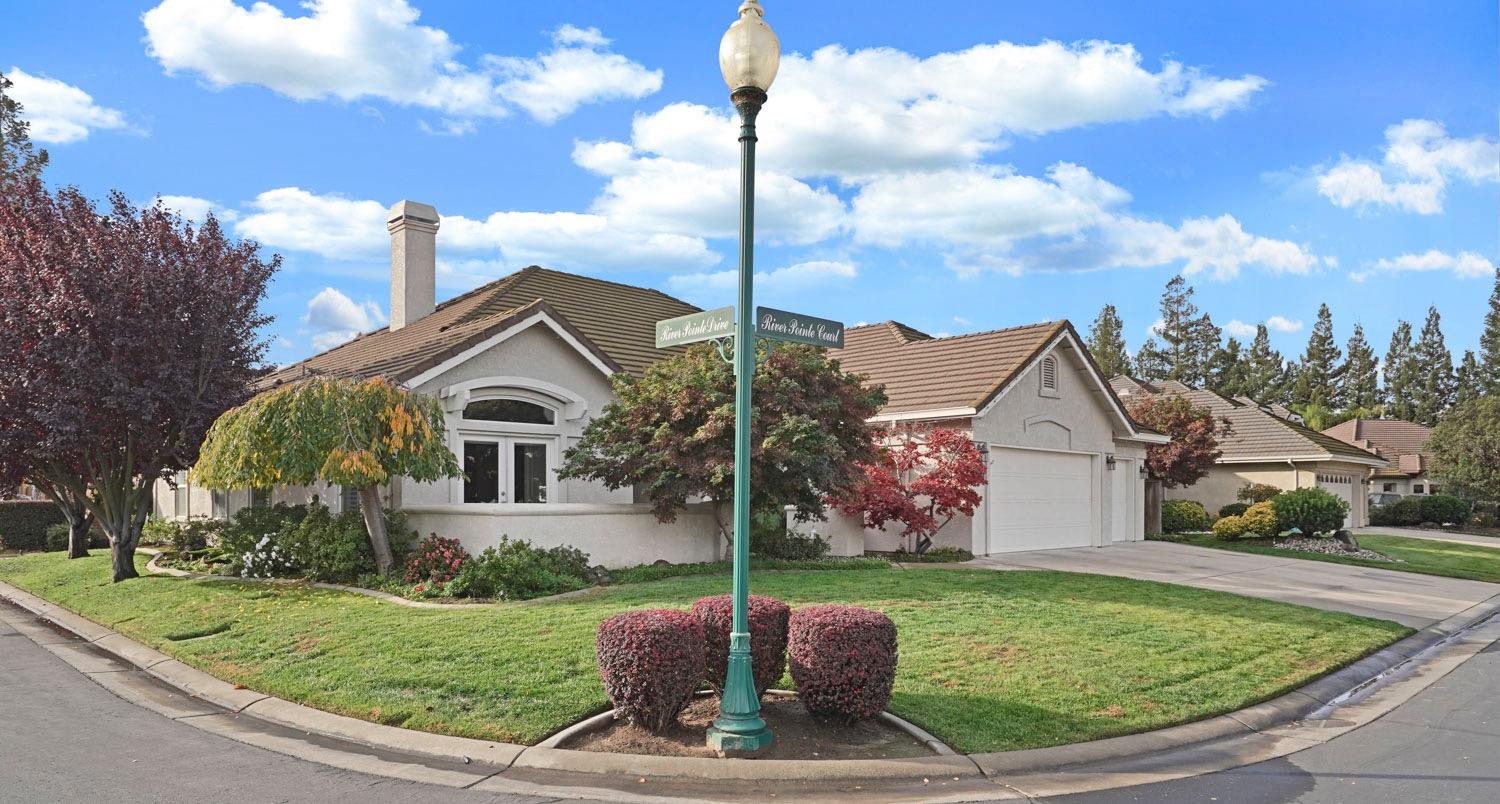 22 River Pointe Court