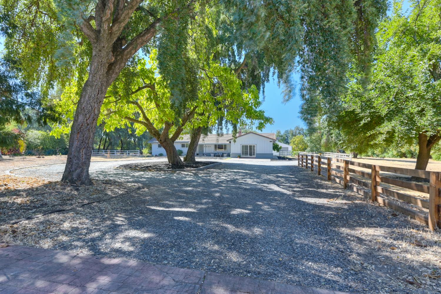 8520 Pheasant Ridge Lane