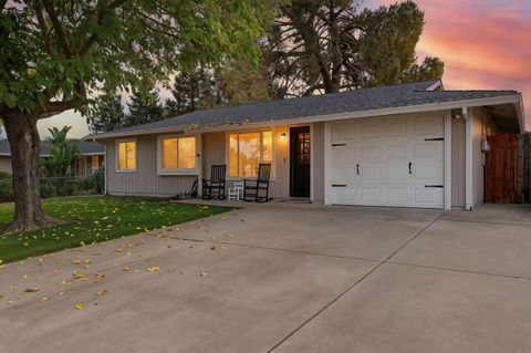 3954 Bainbridge Dr North Highlands CA 95660