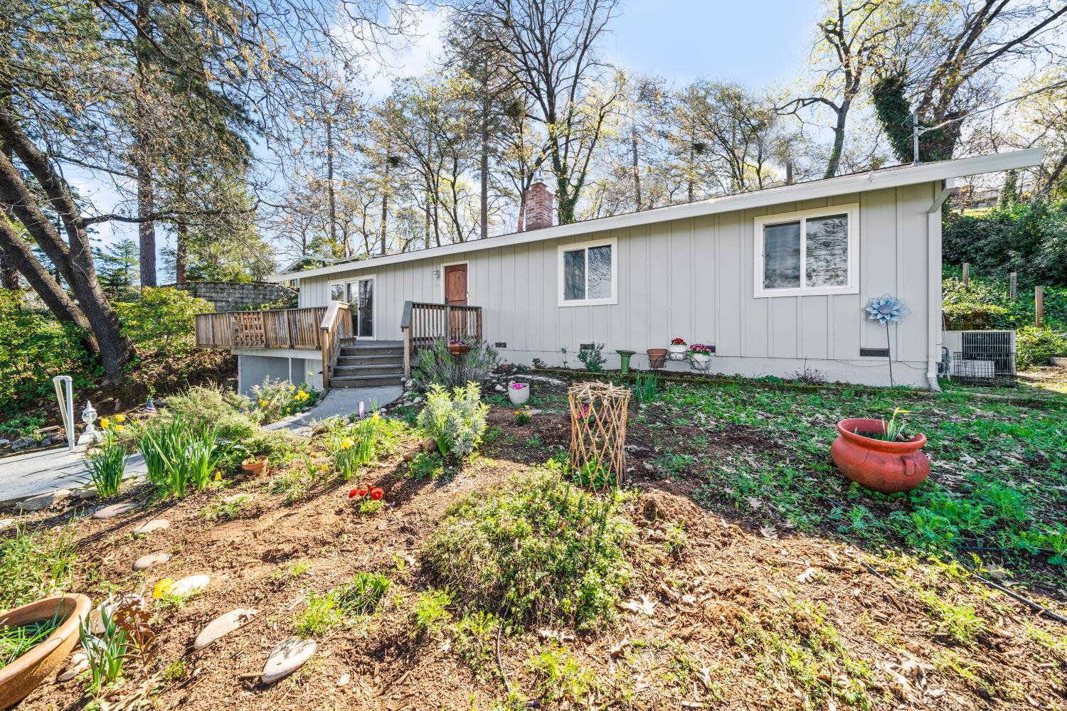 114 Pinecrest Avenue