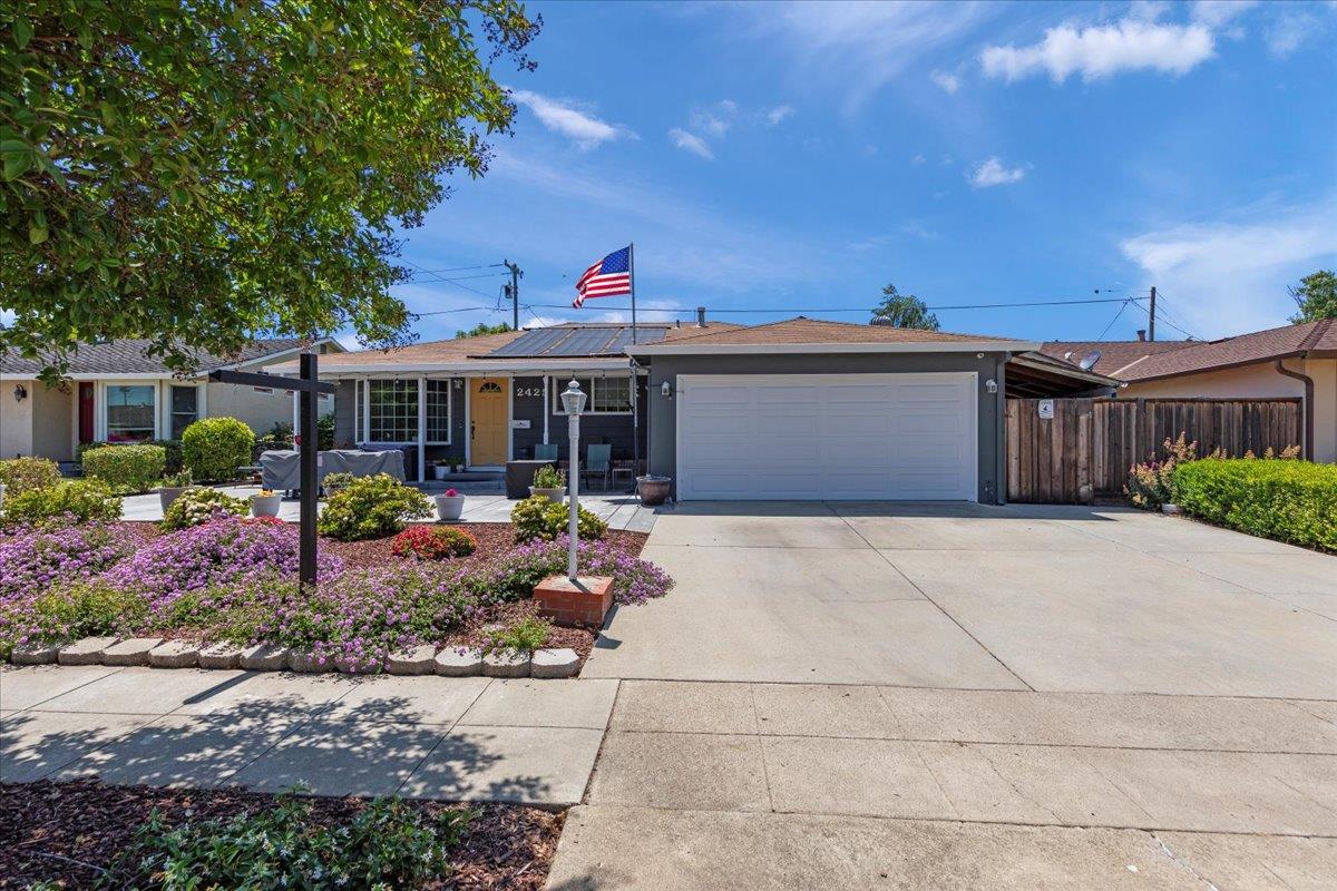 2425 Melville Way