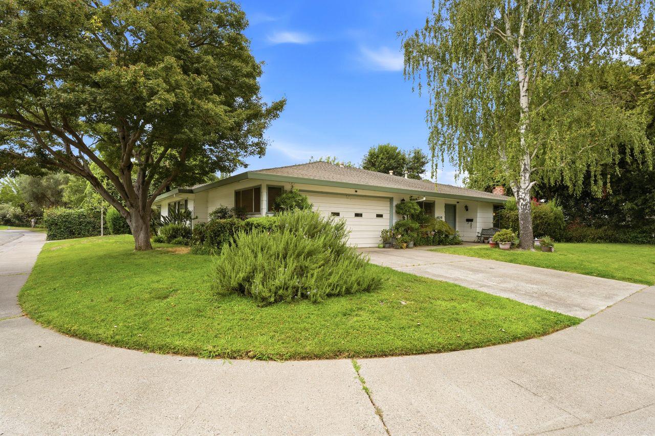 593 Lelandhaven Way