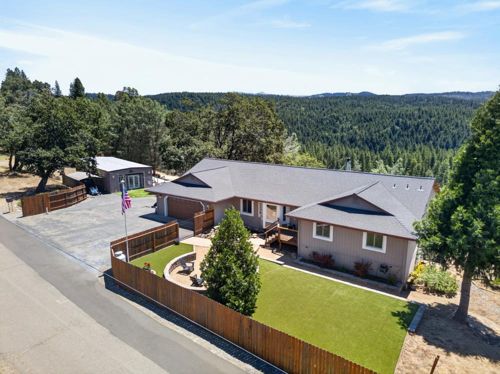 4820 Shooting Star Road