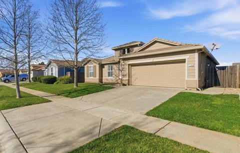 1759 Powder Way Plumas Lake CA 95961