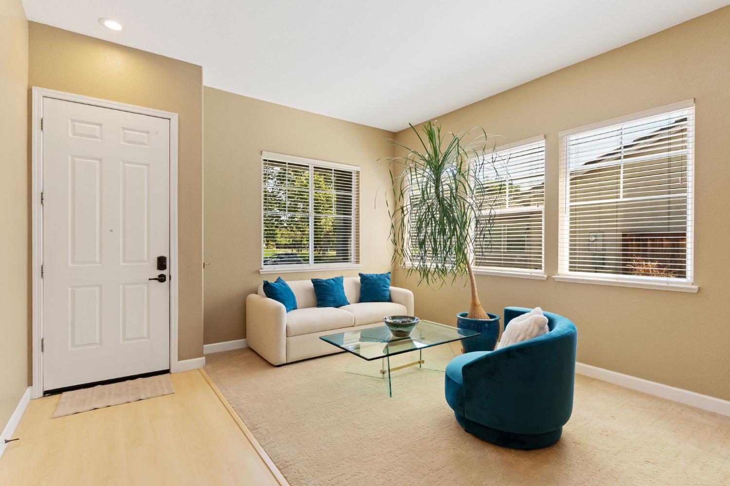 450 Forastera Circle