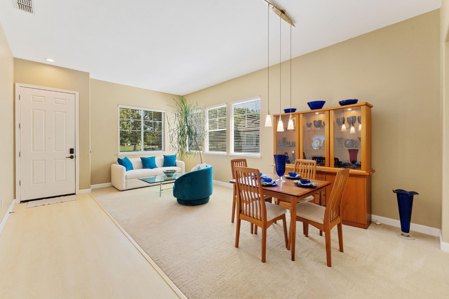 450 Forastera Circle